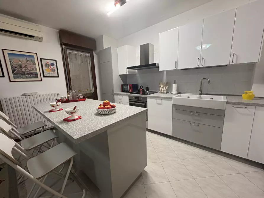 Immagine 1 di Appartamento in vendita  in via verona 12 a Albignasego