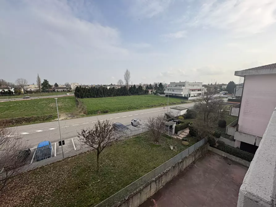 Immagine 9 di Appartamento in vendita  in via verona 12 a Albignasego
