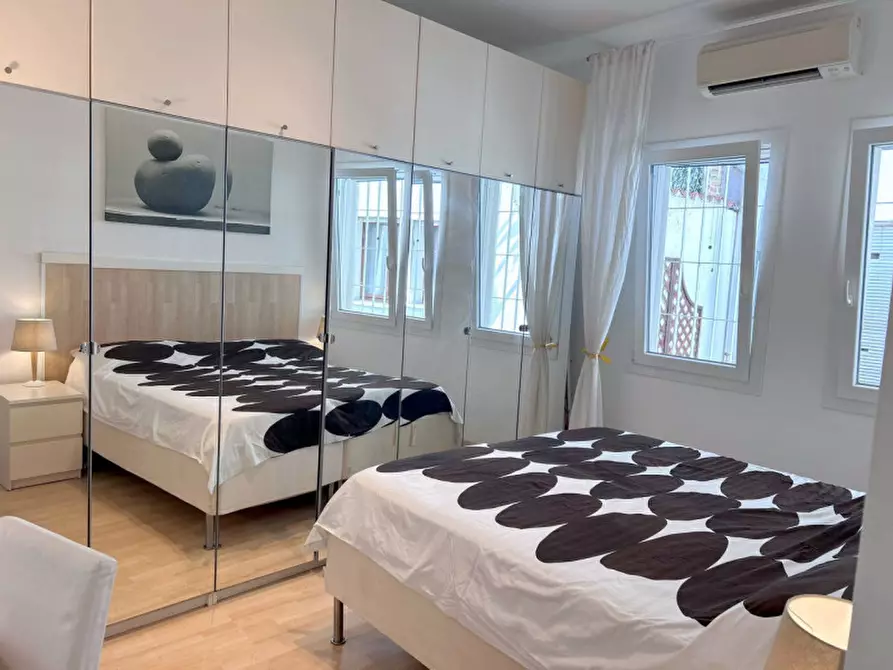 Immagine 5 di Appartamento in vendita  in Via degli Zabarella a Padova
