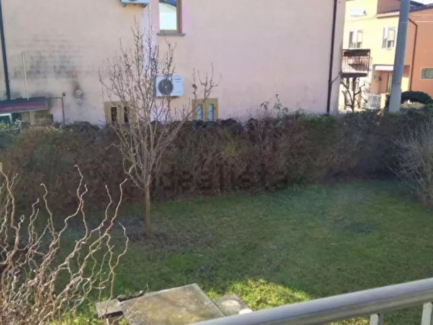Immagine 2 di Villa in vendita  in perugino a Padova