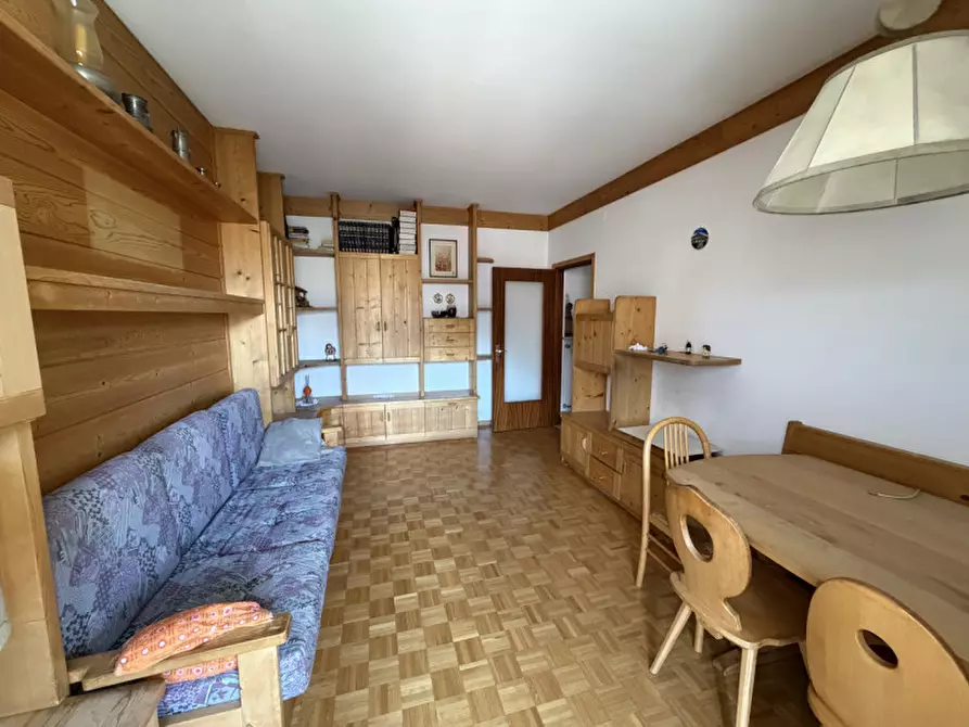 Immagine 8 di Appartamento in vendita  in Via Dolomiti - Dolomitenstraße a Bolzano