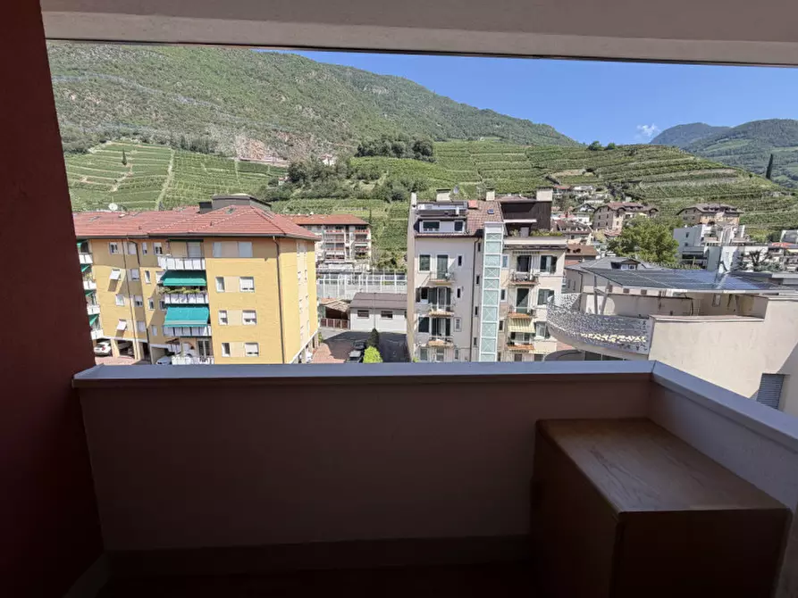 Immagine 11 di Appartamento in vendita  in Via Dolomiti - Dolomitenstraße a Bolzano