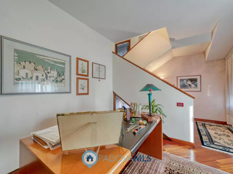 Immagine 4 di Villa in vendita  in Via Sebastiano Giacomelli a Padova