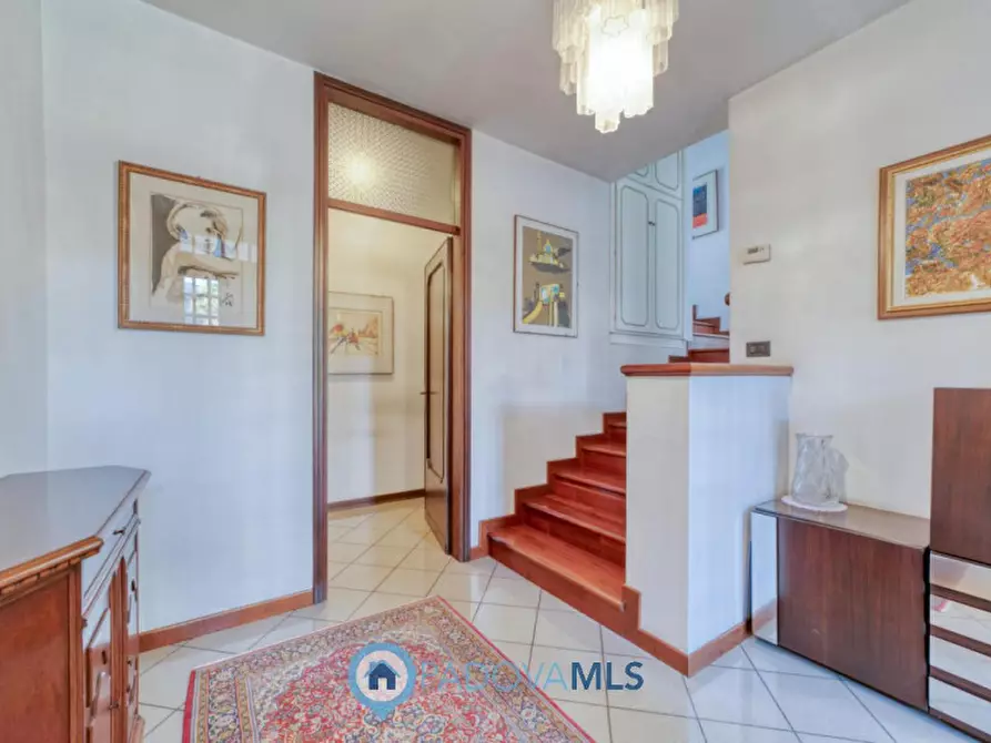 Immagine 15 di Villa in vendita  in Via Sebastiano Giacomelli a Padova