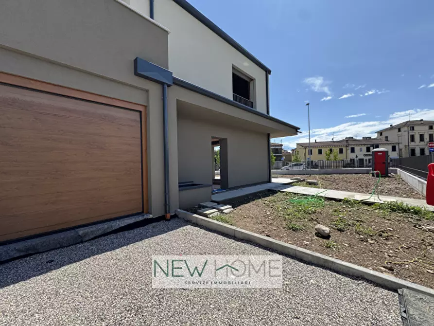 Immagine 9 di Casa bifamiliare in vendita  in Via San Giovanni Lupatoto SNC a Verona