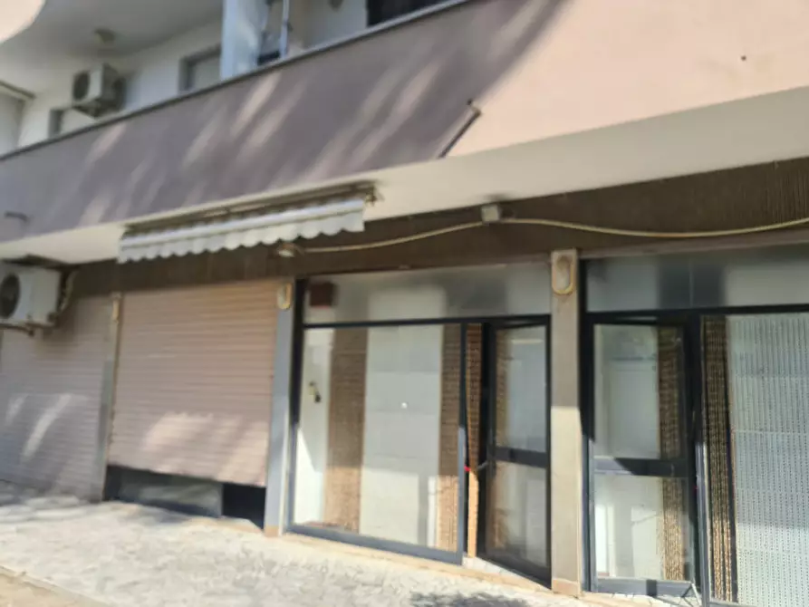 Immagine 11 di Attività commerciale in vendita  in Viale dei Pini a Comacchio