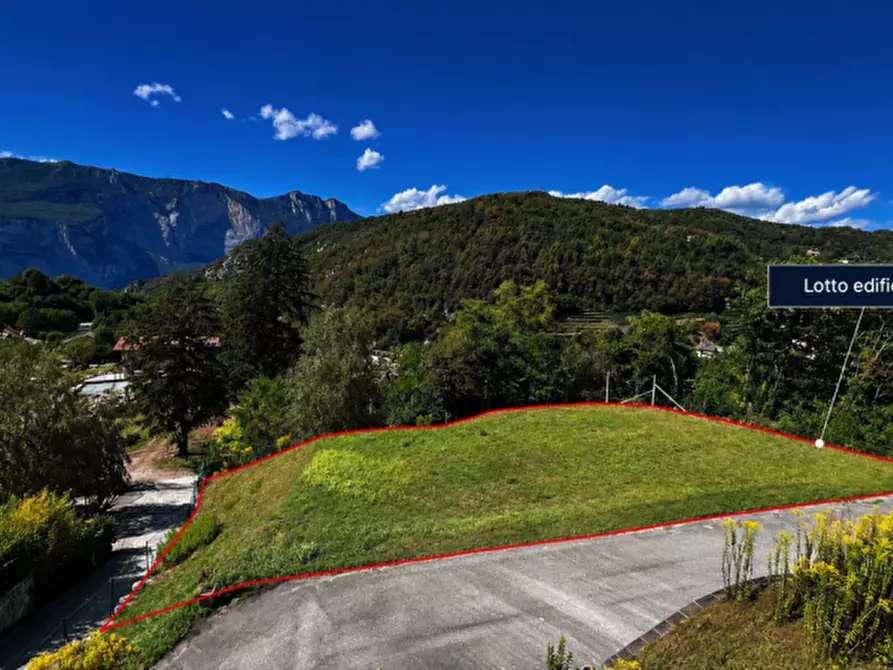 Immagine 1 di Terreno in vendita  in Via del Dossét a Drena