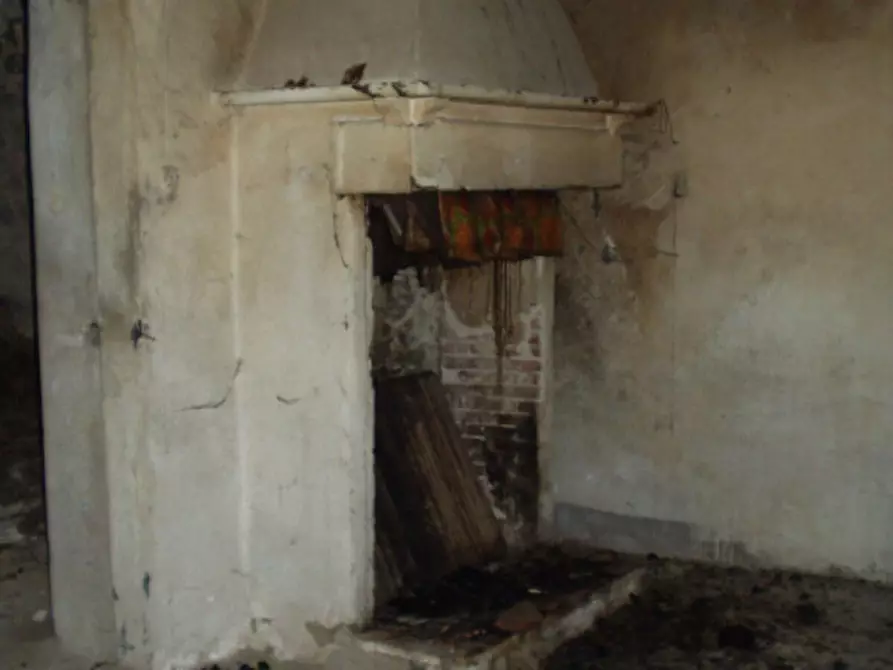 Immagine 9 di Rustico / casale in vendita  in Via Vara, 25 a Varese Ligure