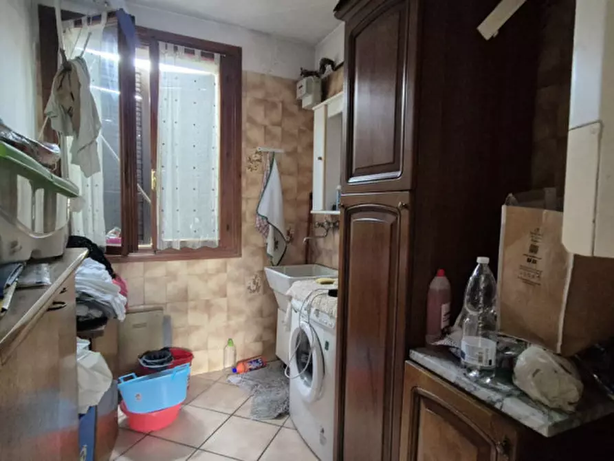 Immagine 7 di Appartamento in vendita  in Via Galileo Galilei a Cavezzo