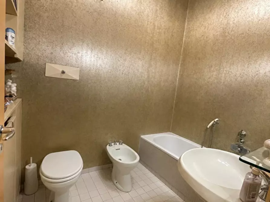 Immagine 11 di Appartamento in vendita  in Corso Padova 60 a Vicenza