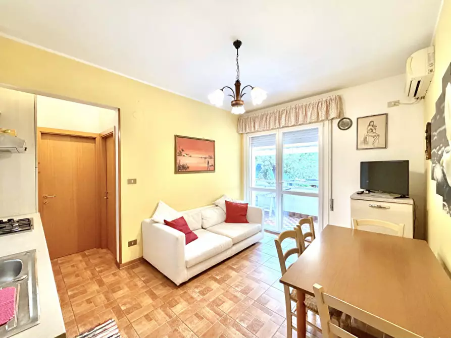 Immagine 2 di Appartamento in vendita  in Via Altinate a Jesolo