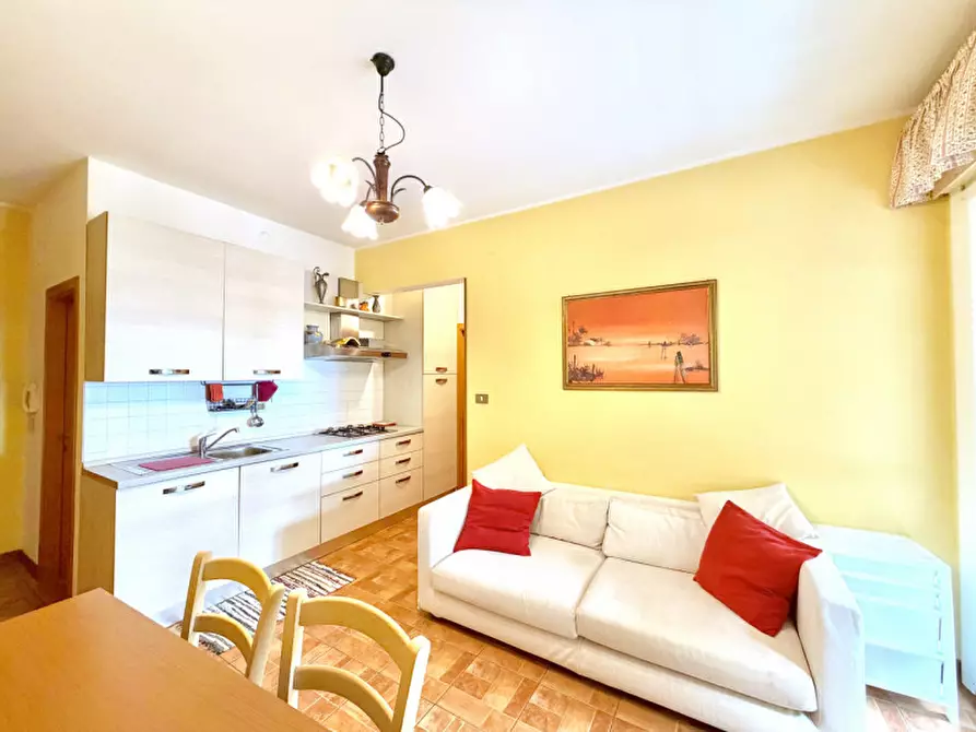 Immagine 4 di Appartamento in vendita  in Via Altinate a Jesolo