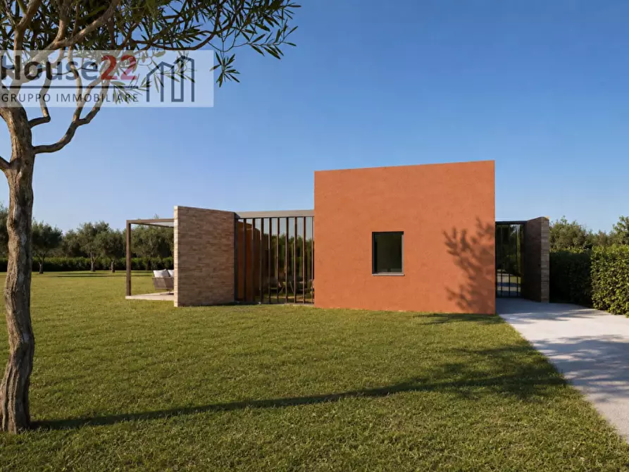Immagine 3 di Villa in vendita  in strada vicinale foresta 1 a Cutrofiano