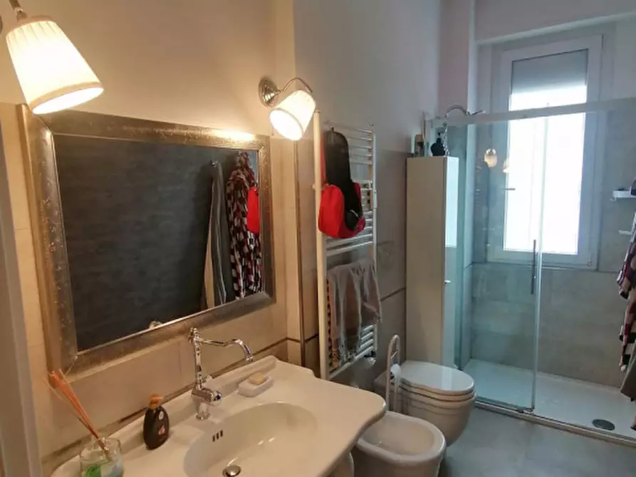 Immagine 9 di Appartamento in vendita  in Piazza Palmiro Togliatti a Scandicci