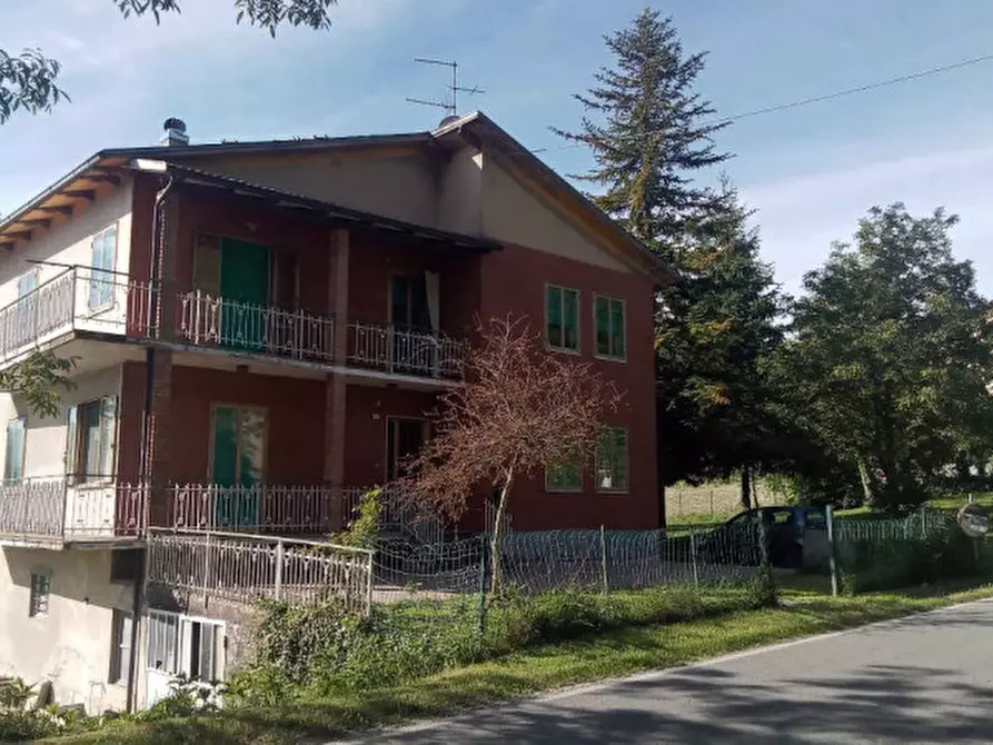 Immagine 4 di Casa bifamiliare in vendita  in Strada per Riano a Langhirano