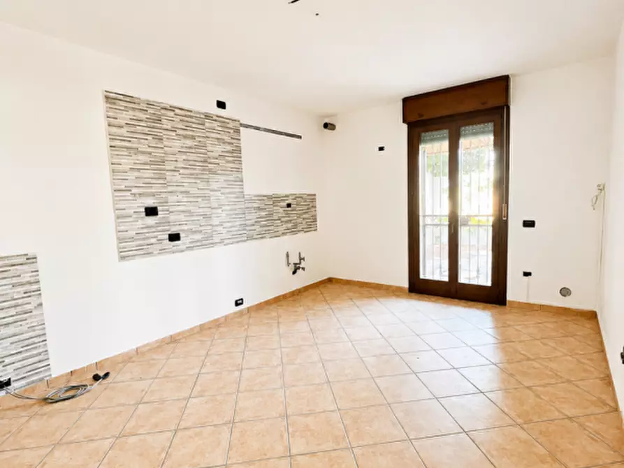 Immagine 6 di Villetta a schiera in vendita  in Via Quattro Novembre a Casalmoro
