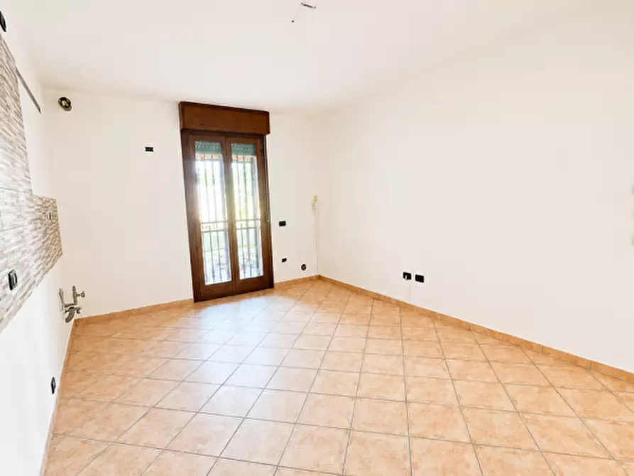Immagine 7 di Villetta a schiera in vendita  in Via Quattro Novembre a Casalmoro