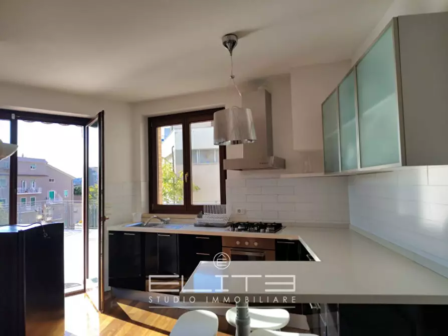 Immagine 3 di Appartamento in affitto  in Via Alessandro Bocconi a Ancona