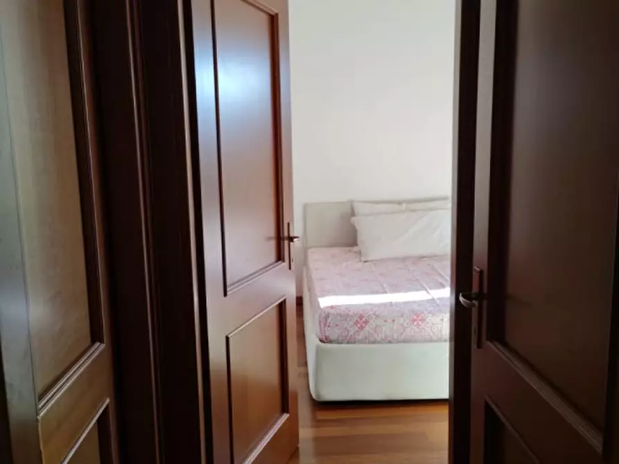 Immagine 5 di Appartamento in affitto  in Via Alessandro Bocconi a Ancona