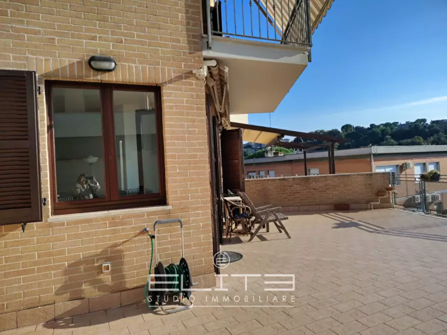 Immagine 10 di Appartamento in affitto  in Via Alessandro Bocconi a Ancona