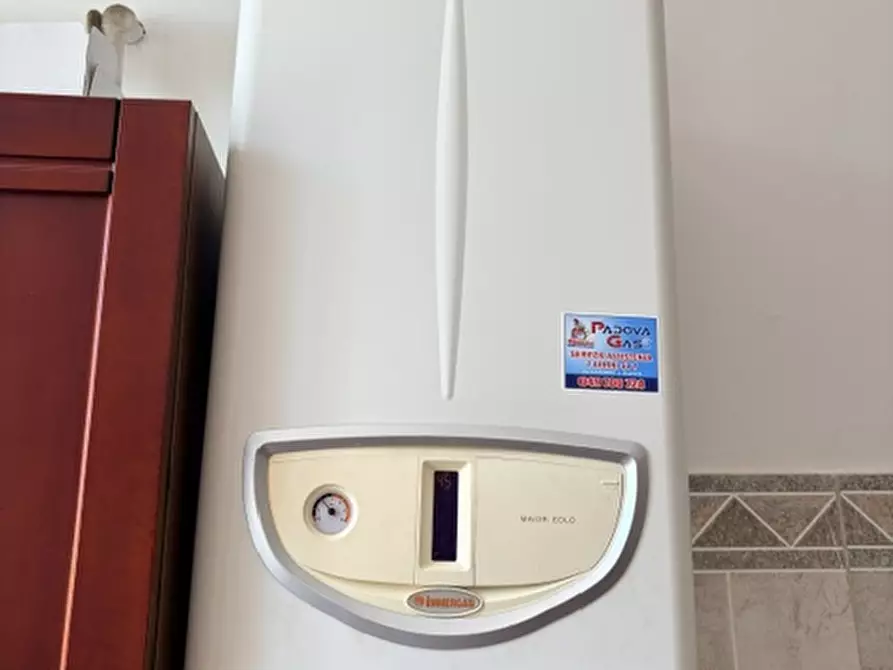 Immagine 8 di Appartamento in vendita  in Via Tiziano Aspetti a Padova