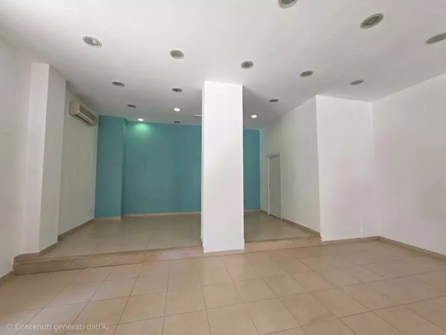 Immagine 11 di Attività commerciale in affitto  a Bisceglie