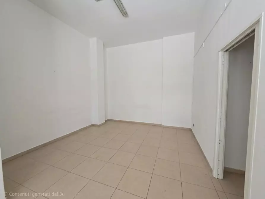 Immagine 13 di Attività commerciale in affitto  a Bisceglie