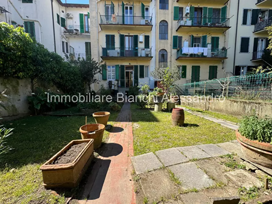 Immagine 2 di Appartamento in vendita  in Via Enrico Petrella a Firenze