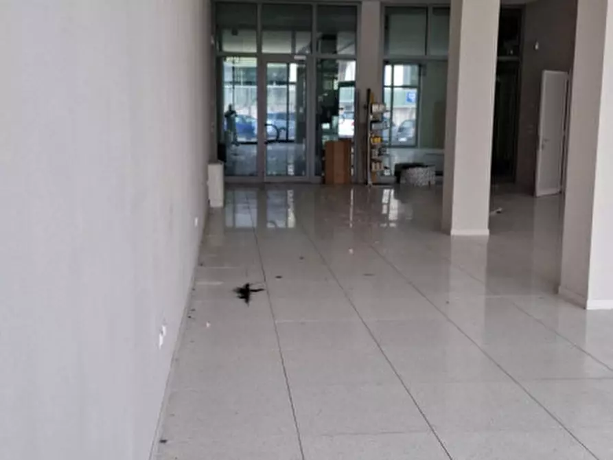 Immagine 7 di Negozio in affitto  in Via Gaidola 22 a Fonte
