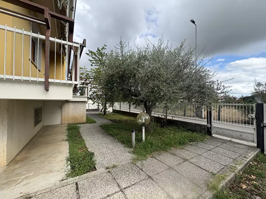 Immagine 1 di Appartamento in vendita  in Via degli Alpini a Campoformido