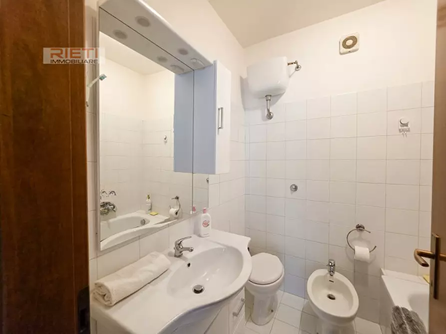 Immagine 10 di Appartamento in vendita  in Via Luigi Cipriani 88 a Rieti