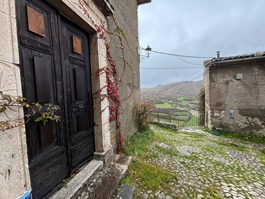 Immagine 8 di Appartamento in vendita  in Monteleone di Spoleto a Monteleone Di Spoleto
