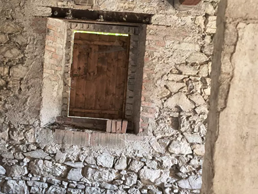 Immagine 11 di Rustico / casale in vendita  in Catinelli a Spoleto