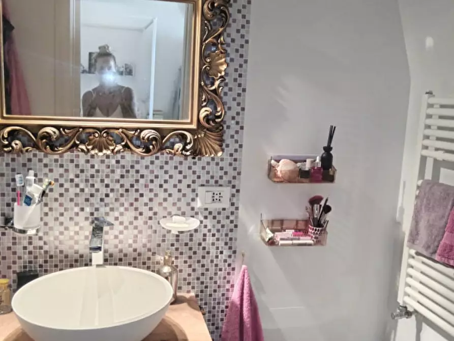 Immagine 14 di Casa indipendente in vendita  in Via San Rocco a Ceglie Messapico
