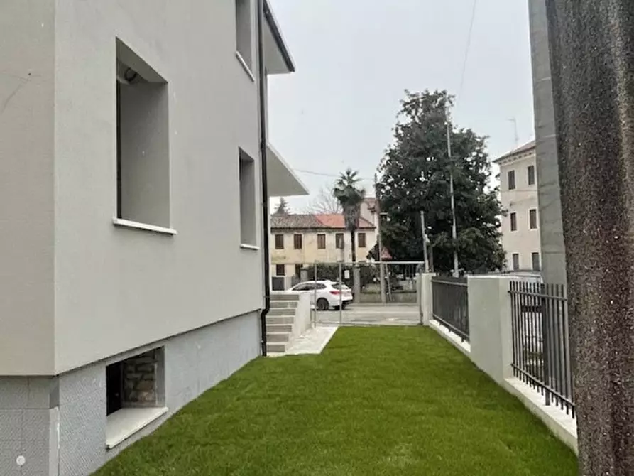 Immagine 8 di Appartamento in vendita  in Via Giuseppe Vaccari a Vicenza