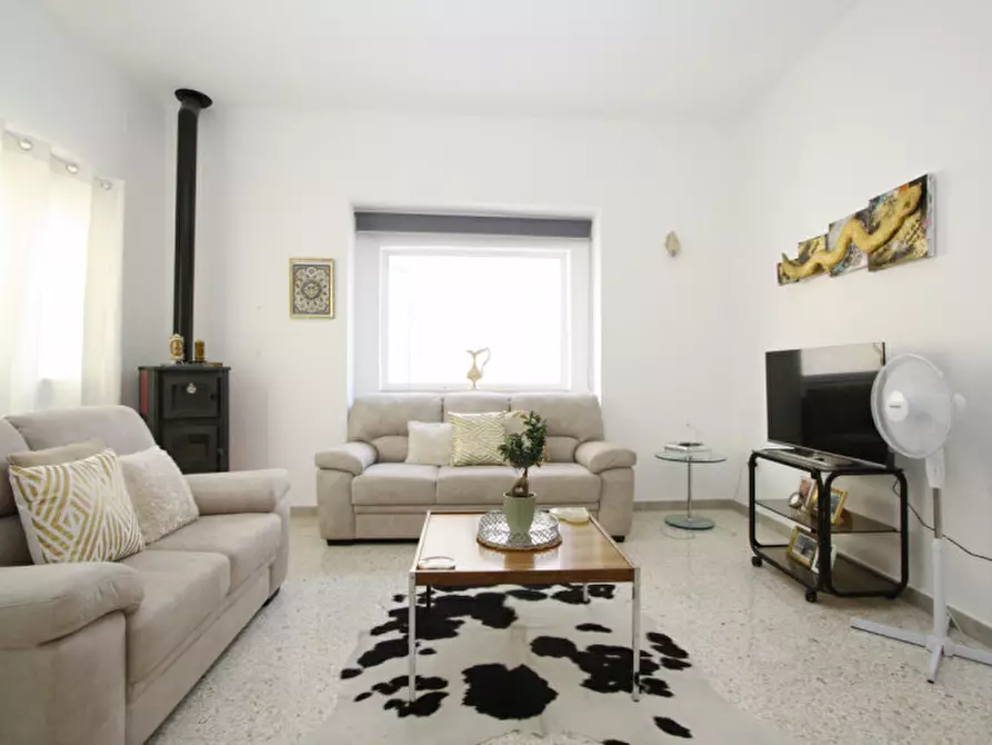 Immagine 1 di Casa indipendente in vendita  in Via Grappa a Tuglie