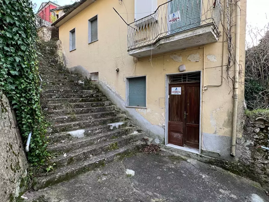 Casa indipendente in vendita in via del riscatto a Ariano Irpino