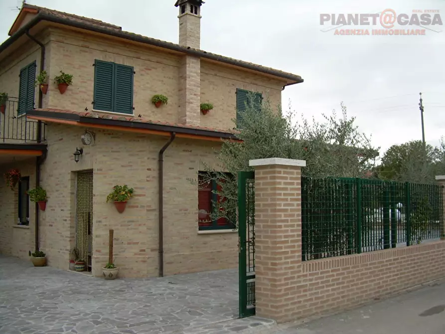 Villa in vendita in Pagliare del Tronto a Spinetoli