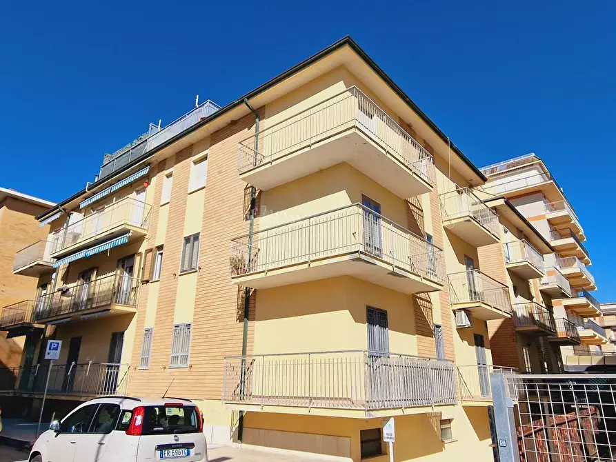 Appartamento in affitto in Via Giordano a San Benedetto Del Tronto