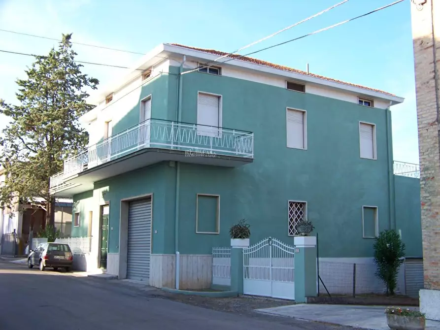Casa indipendente in vendita in Viale Alcide De gasperi a Monsampolo Del Tronto