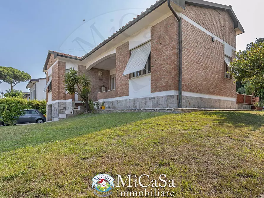 Villa in vendita in Via Delle Agavi a Pisa
