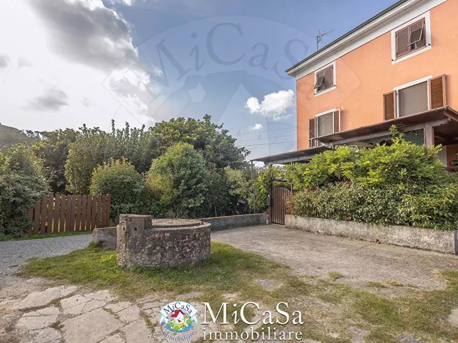 Casa indipendente in vendita in Via di Filettole Loc. Nozzano Castello a Lucca