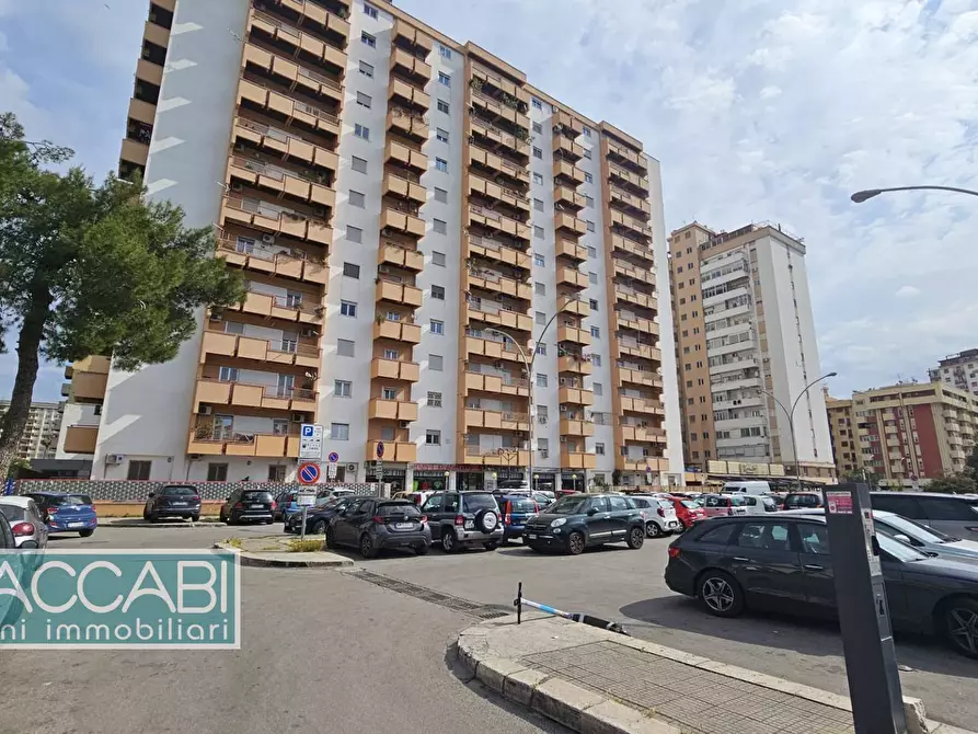 Appartamento in vendita in Viale Croce Rossa a Palermo