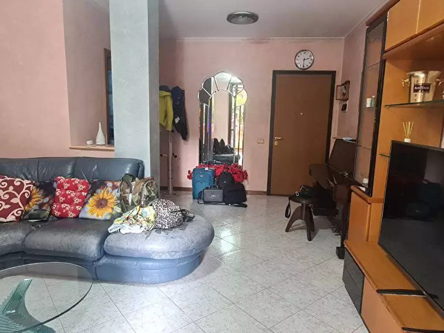 Appartamento in vendita in via Manzoni a Cornate D'adda