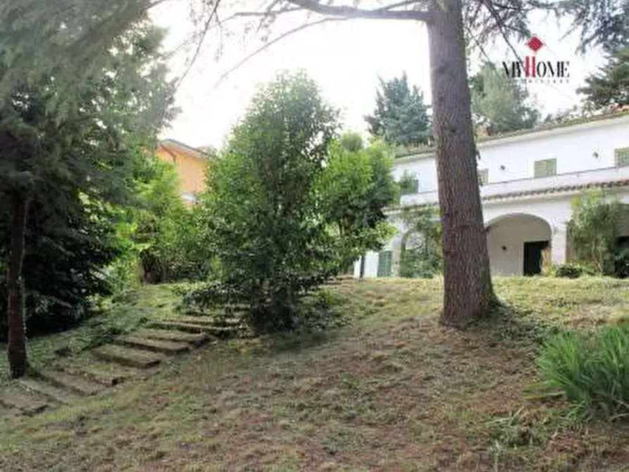 Villa in vendita a Colli Del Tronto
