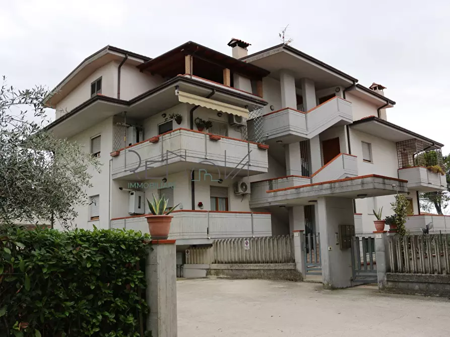 Appartamento in vendita in Via XXIV Maggio a Torano Nuovo