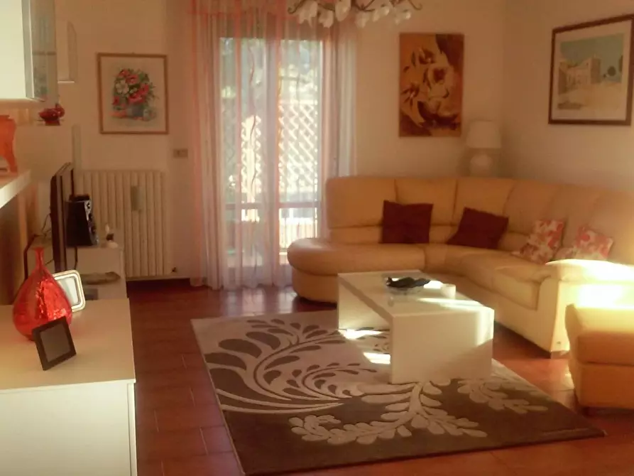 Appartamento in vendita in Via Garibaldi a Acquaviva Picena