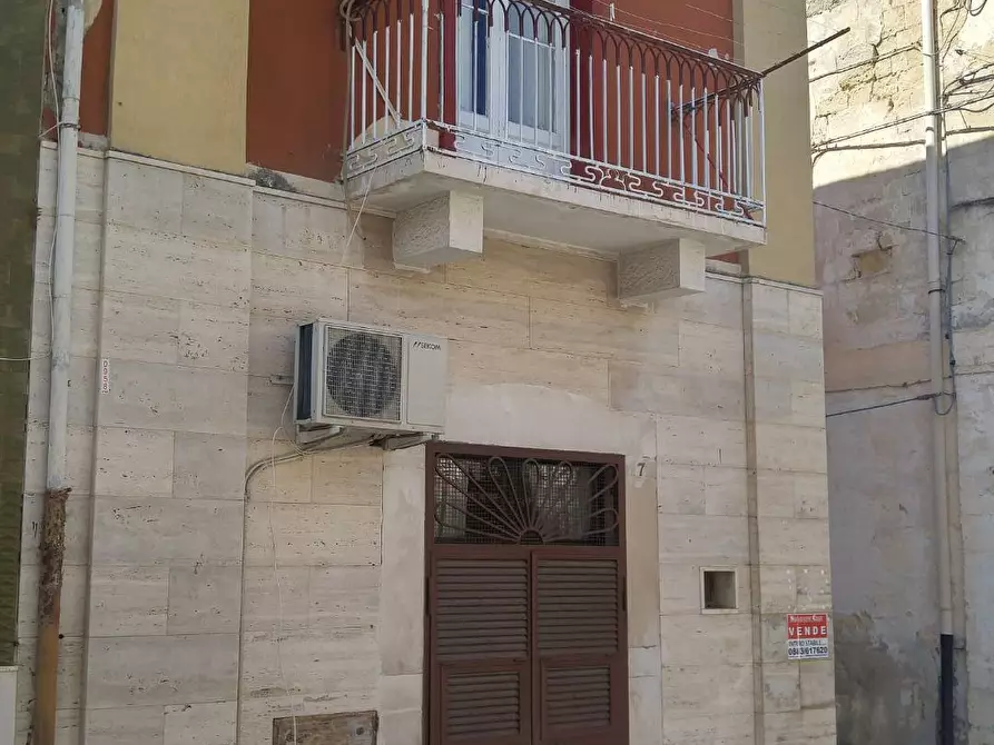 Casa indipendente in vendita in Via Mazzini a Canosa Di Puglia