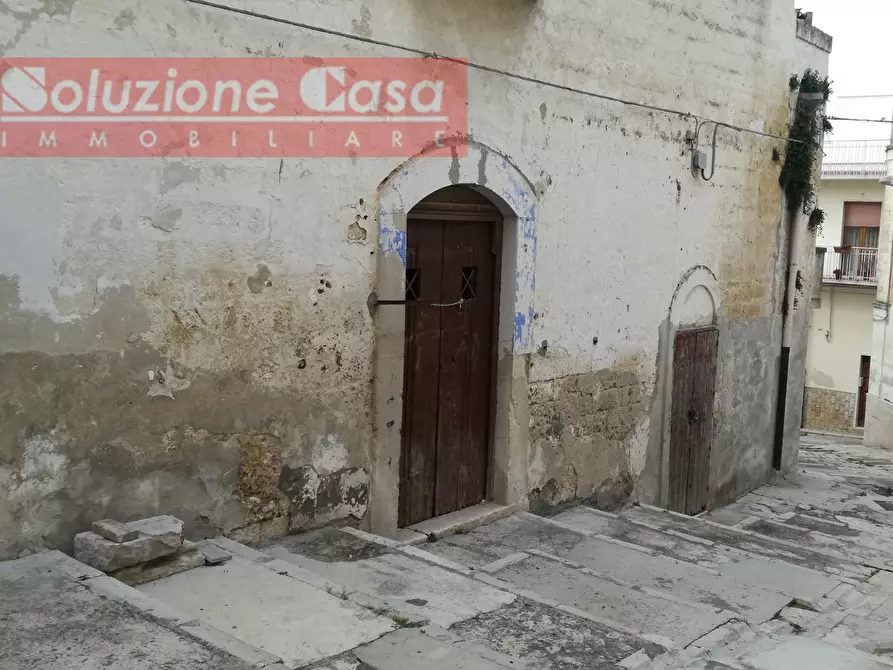 Casa indipendente in vendita in via Rossini a Canosa Di Puglia