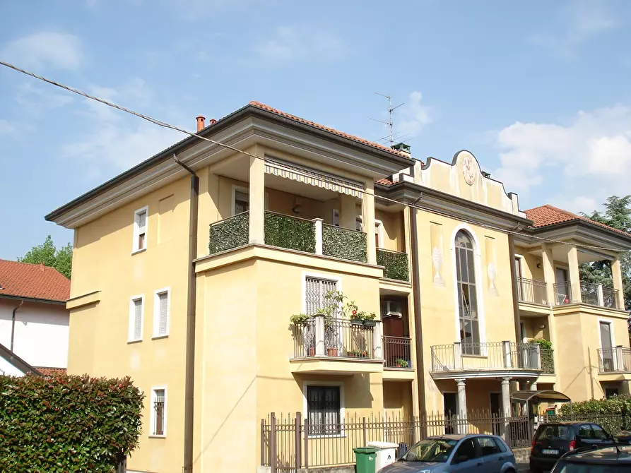 Appartamento in vendita in Via Campania a Legnano